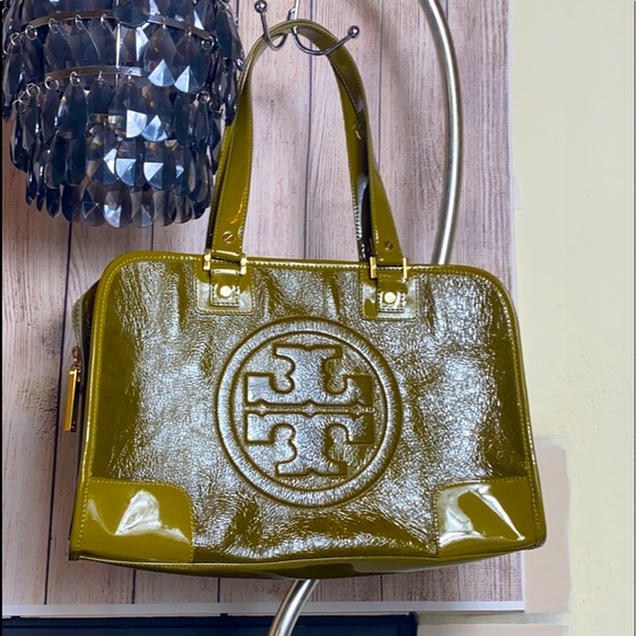 Tory Burch Handbags - Sold 🤗Tory burch patent leather tote